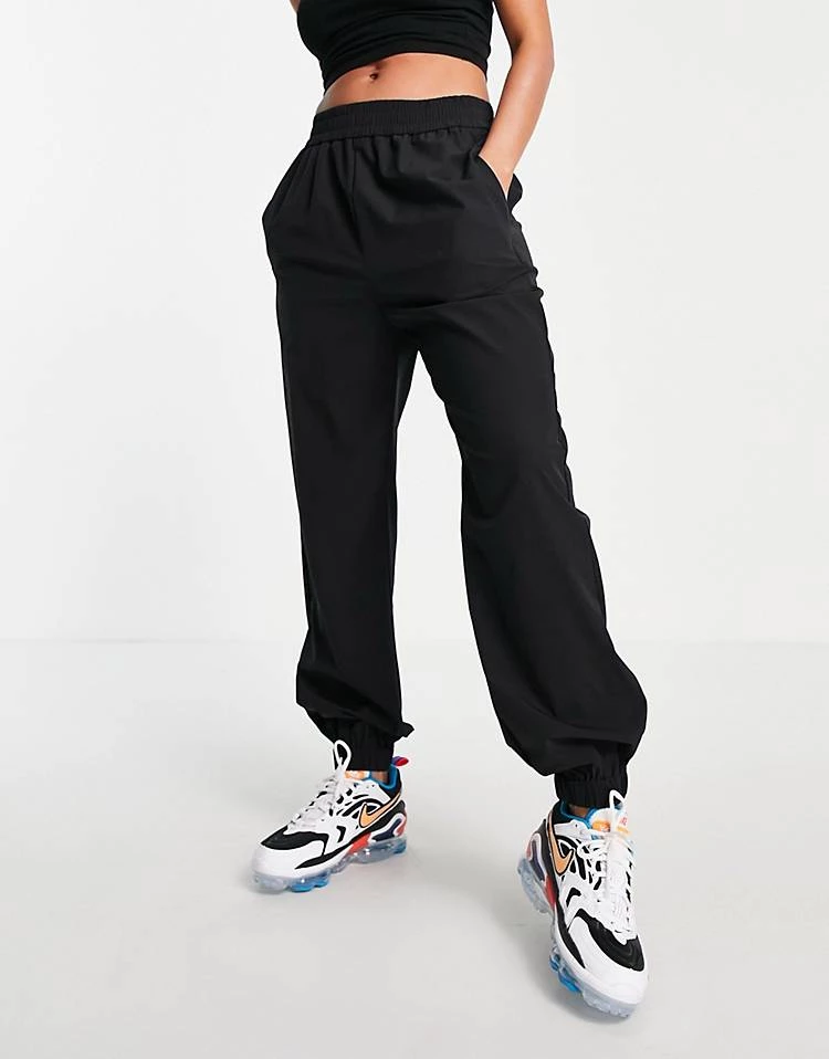 Urban Revivo Sporty Joggers In Black For Women 7 Urban Revivo Sporty Joggers In Black For Women - Image 5