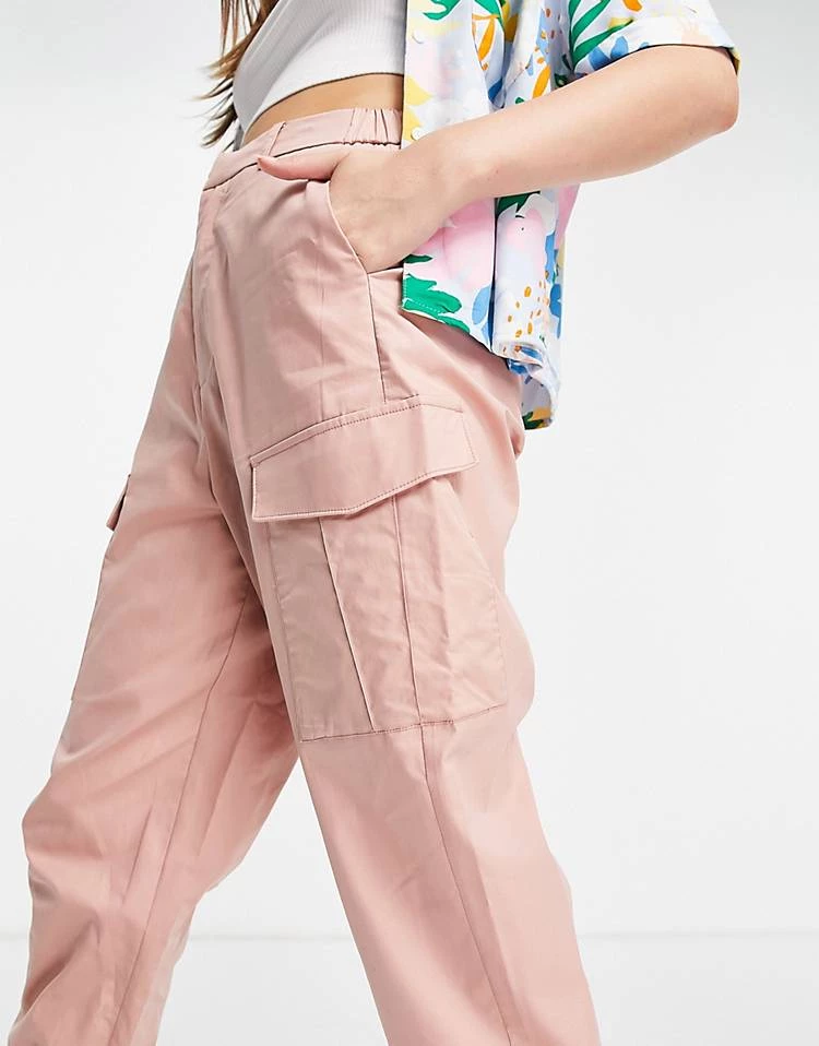 Urban Revivo Baggy Utility Trousers In Pink For Women 5 Urban Revivo Baggy Utility Trousers In Pink For Women - Image 3