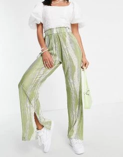 Urban Revivo Tie Dye Plisse Flared Trousers In Green For Women -Urban Revivo Sales unnamed file 1033