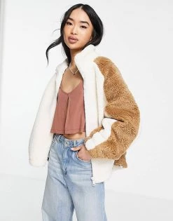 Urban Revivo Zip Front Fleece In Beige For Women 9 Urban Revivo Zip Front Fleece In Beige For Women -Urban Revivo Sales unnamed file 1061