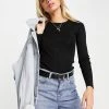 Urban Revivo Round Neck Fine Knit Jumper In Black For Women