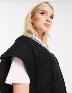 Urban Revivo Varsity Knitted Vest In Blue For Women -Urban Revivo Sales unnamed file 1360