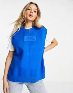 Urban Revivo Button Detail Knitted Vest In Bright Blue For Women