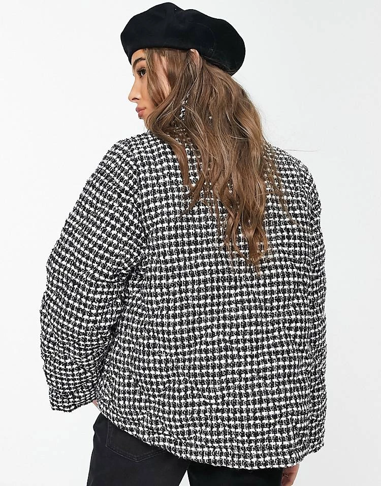 Urban Revivo Padded Jacket In Grey Print For Women Grey Checkered 4 Urban Revivo Padded Jacket In Grey Print For Women Grey Checkered - Image 2