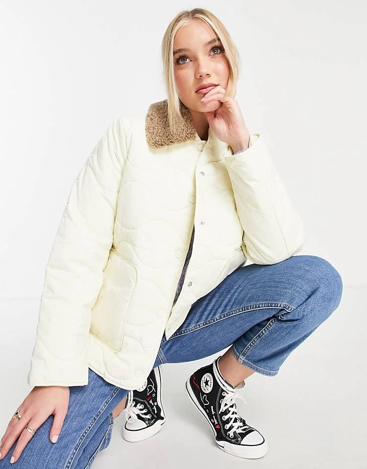 Urban Revivo Quilted Jacket In White For Women 5 Urban Revivo Quilted Jacket In White For Women - Image 3