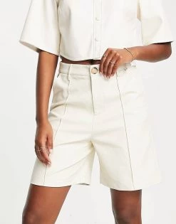 Urban Revivo Tailored White Shorts In Off White For Women