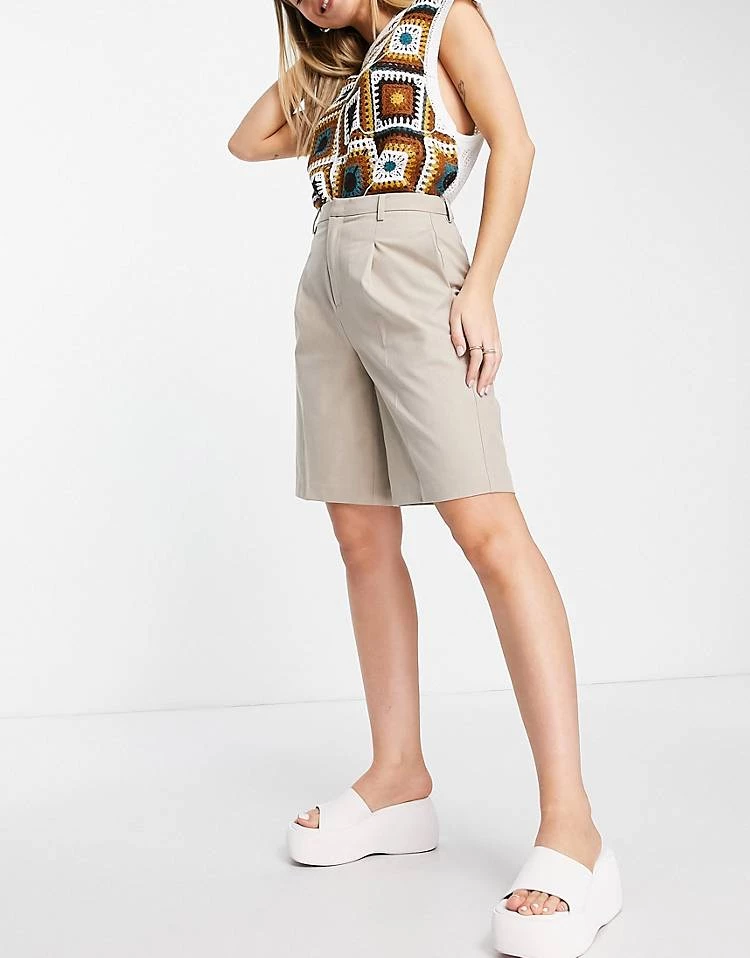 Urban Revivo Pleated High Waisted Shorts In Beige For Women 3 Urban Revivo Pleated High Waisted Shorts In Beige For Women