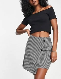 Urban Revivo Button Down Mini Skirt In Black And White For Women -Urban Revivo Sales unnamed file 1775