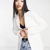 Urban Revivo Fitted Blazer In White For Women