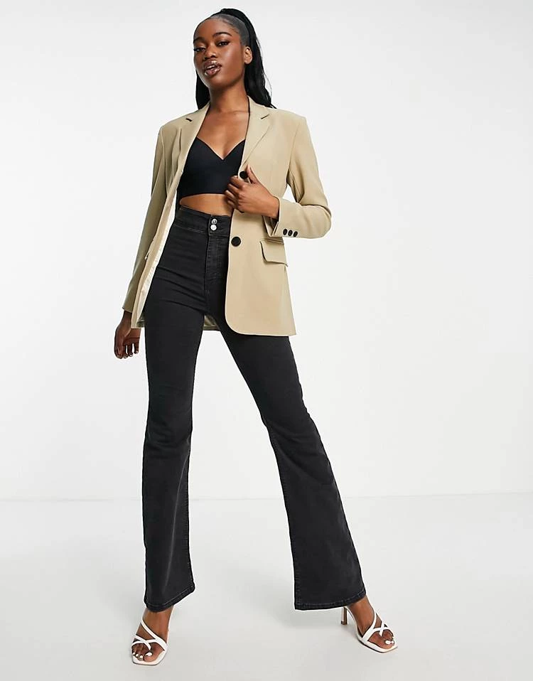 Urban Revivo Fitted Tailored Blazer In Beige For Women 5 Urban Revivo Fitted Tailored Blazer In Beige For Women - Image 3
