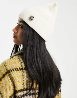Urban Revivo Ribbed Beanie Hat With Smiley Face In White For Women -Urban Revivo Sales unnamed file 2