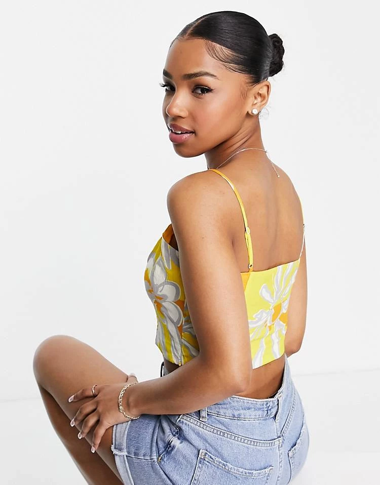 Urban Revivo Co-ord Crop Top In Yellow For Women 4 Urban Revivo Co-ord Crop Top In Yellow For Women - Image 2