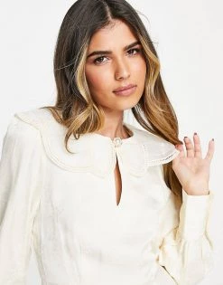 Urban Revivo Oversized Collar Mini Dress In Off White For Women -Urban Revivo Sales unnamed file 217