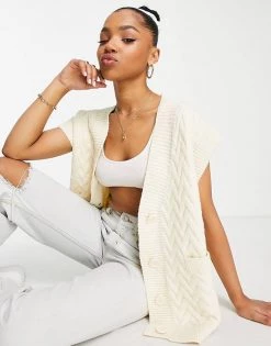 Urban Revivo Cable Knit Vest In White For Women -Urban Revivo Sales unnamed file 2187