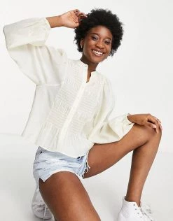 Urban Revivo Shirred Detail Shirt In White For Women -Urban Revivo Sales unnamed file 2271