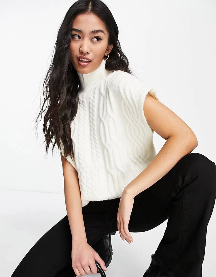 Urban Revivo Cable Knit Vest In Off White For Women 7 Urban Revivo Cable Knit Vest In Off White For Women - Image 5