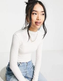 Urban Revivo Lettuce Hem Top In White For Women -Urban Revivo Sales unnamed file 2315