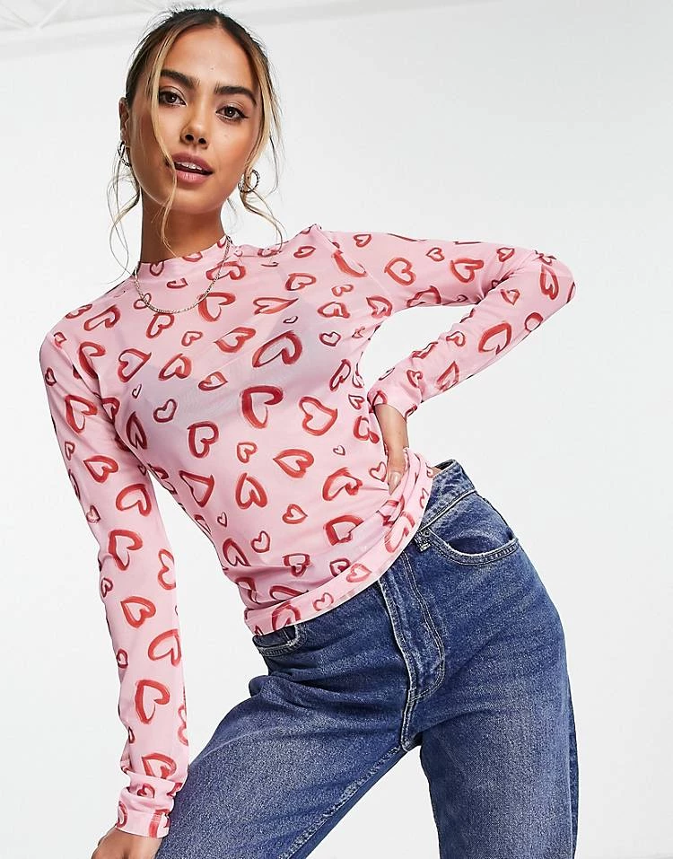 Urban Revivo Long Sleeve Top In Pink Heart Print For Women 5 Urban Revivo Long Sleeve Top In Pink Heart Print For Women - Image 3