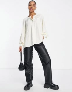 Urban Revivo Ruched Detail Blouse In White For Women -Urban Revivo Sales unnamed file 2356