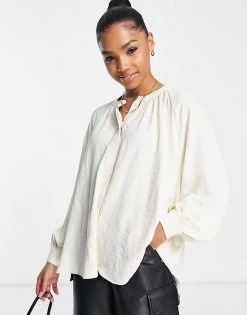 Urban Revivo Ruched Detail Blouse In White For Women -Urban Revivo Sales unnamed file 2357