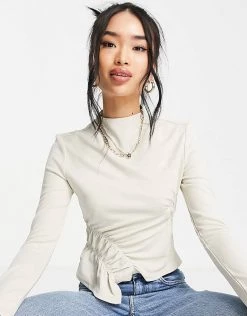 Urban Revivo Ruched Detail Top In Off White For Women