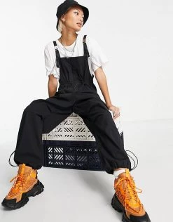 Urban Revivo Chain Detail Dungarees In Black For Women -Urban Revivo Sales unnamed file 24