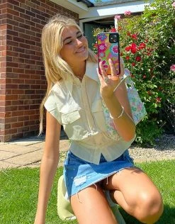 Urban Revivo Power Shoulder Sleeveless Shirt In Off White For Women