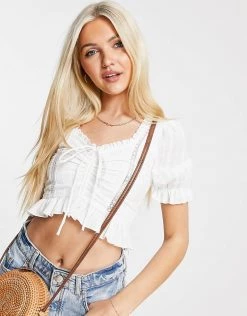 Urban Revivo Broderie Frill Hem Crop Top In White For Women