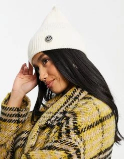 Urban Revivo Ribbed Beanie Hat With Smiley Face In White For Women -Urban Revivo Sales unnamed file 4