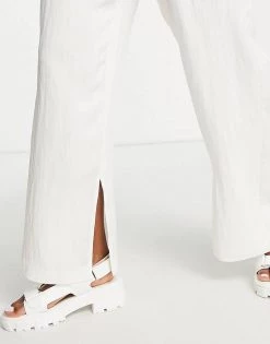 Urban Revivo Wide Leg Trousers In White For Women -Urban Revivo Sales unnamed file 672
