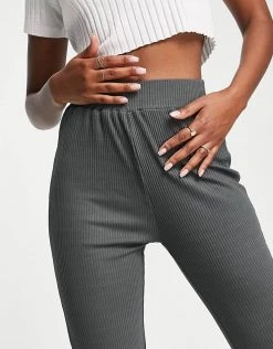 Urban Revivo Flare Jersey Trousers In Emerald Green For Women -Urban Revivo Sales unnamed file 692