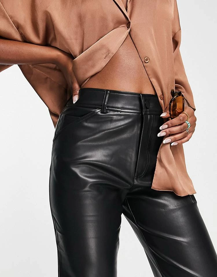 Urban Revivo Faux Leather Straight Leg Trousers In Black For Women 5 Urban Revivo Faux Leather Straight Leg Trousers In Black For Women - Image 3