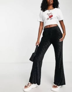 Urban Revivo Textured Flare Trousers In Black For Women 10 Urban Revivo Textured Flare Trousers In Black For Women -Urban Revivo Sales unnamed file 768