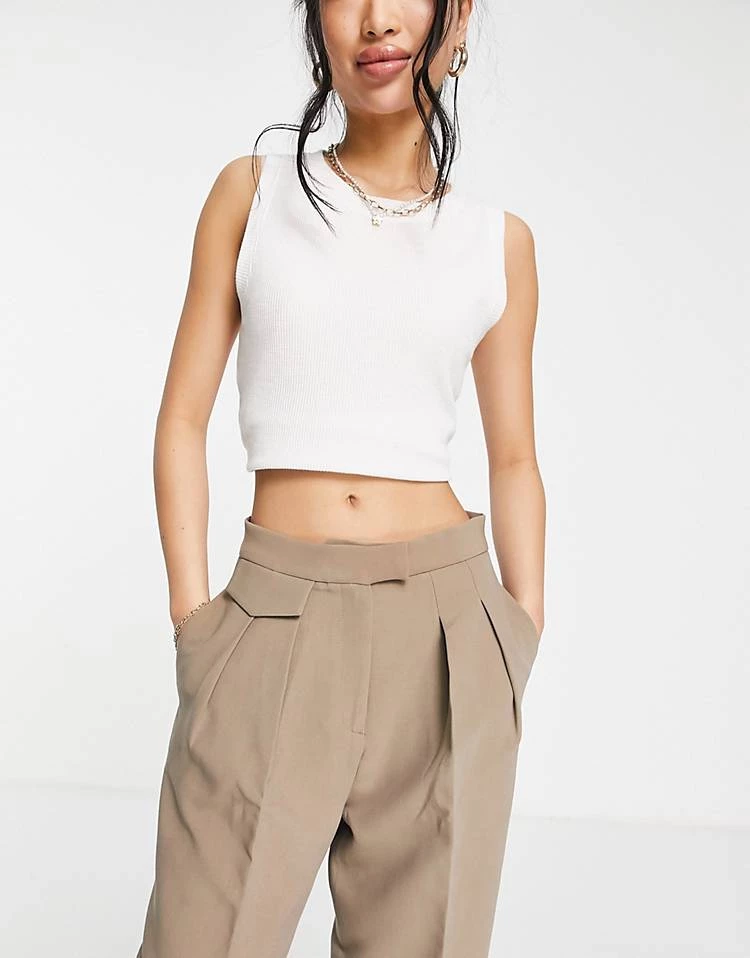Urban Revivo Pleat Front Trousers In Beige For Women 6 Urban Revivo Pleat Front Trousers In Beige For Women - Image 4