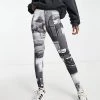 Urban Revivo Leggings In Grey Abstract Print For Women Grey Print 1 Urban Revivo Leggings In Grey Abstract Print For Women Grey Print -Urban Revivo Sales unnamed file 814