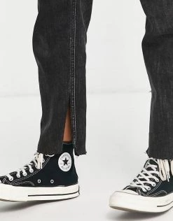 Urban Revivo Straight Leg Jeans In Black For Women 9 Urban Revivo Straight Leg Jeans In Black For Women -Urban Revivo Sales unnamed file 821