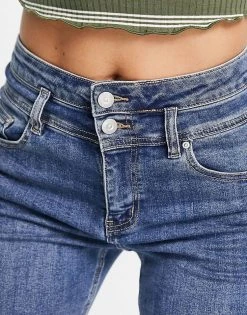 Urban Revivo Flared Split Hem Jeans In Blue For Women -Urban Revivo Sales unnamed file 836