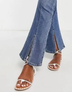 Urban Revivo Flare Jeans With Front Split In Mid Blue For Women 9 Urban Revivo Flare Jeans With Front Split In Mid Blue For Women -Urban Revivo Sales unnamed file 856