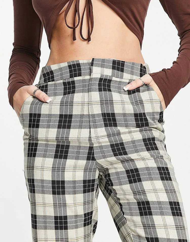 Urban Revivo Trousers In Grey Check For Women 5 Urban Revivo Trousers In Grey Check For Women - Image 3